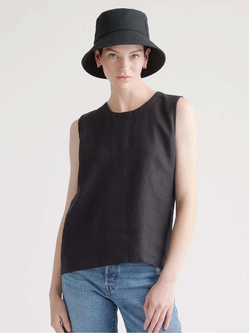 Quince 100% European Linen Tank in Black - Size Small - Picture 6 of 7